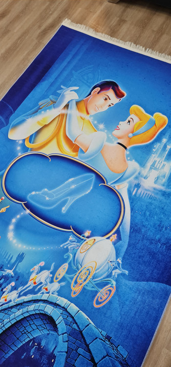 یه فرش مخصوص دخترونه